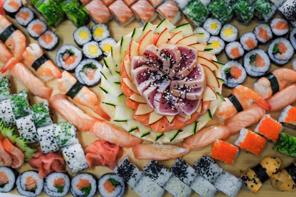 Five main types of sushi rolls