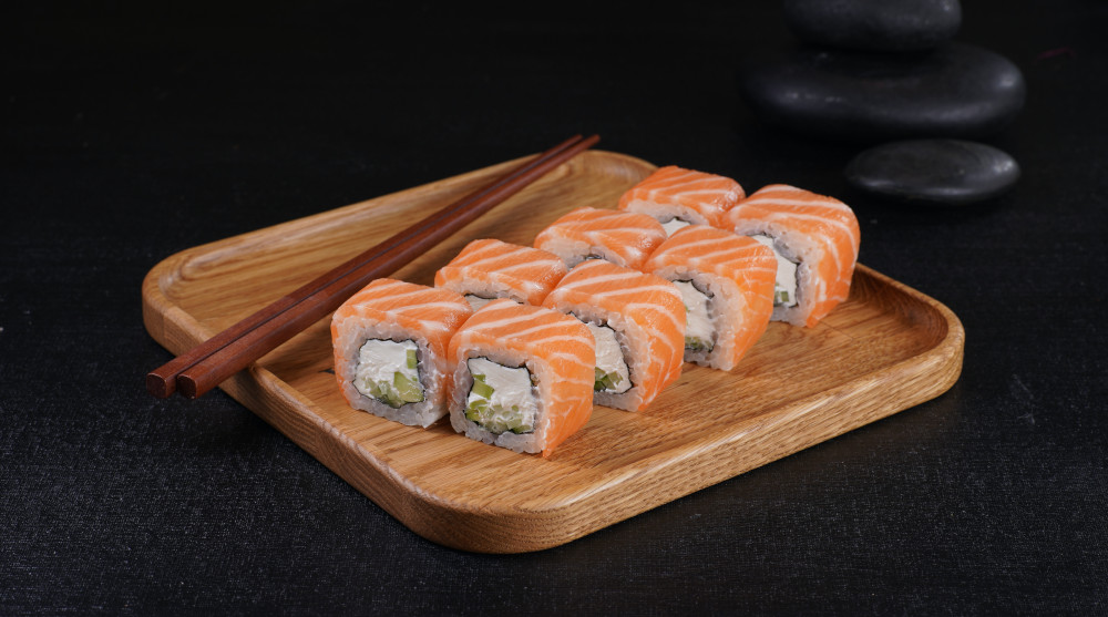 How to cook Uramaki sushi at home?